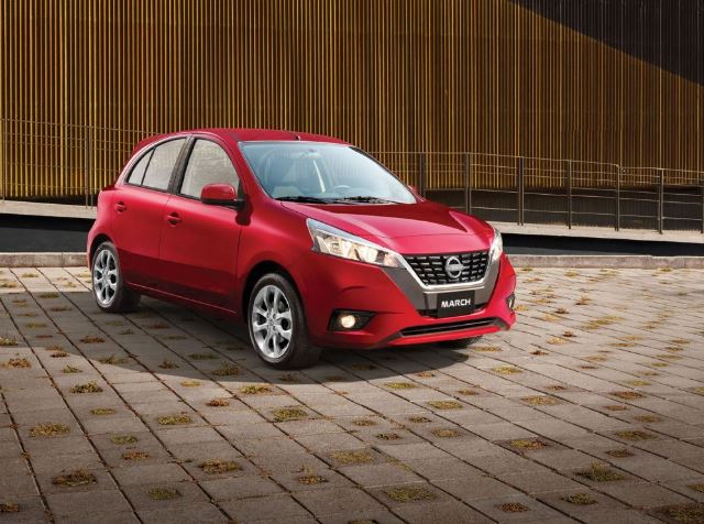 ¿Por qué mi Nissan March no acelera?